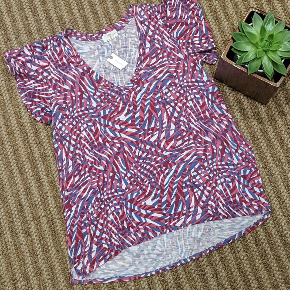 t.la Anthropologie pink Coral New V Neck  Shirt